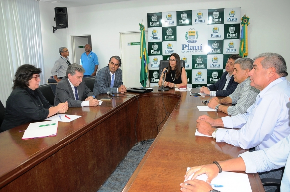   												Reunio com representantes de mineradora no Karnak						 (Foto:Francisco Gilsio)					