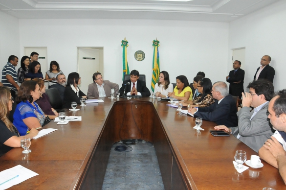   												 Reunio com representantes do Sinte/PI, deputada Rejane Dias e os gestores dos rgos: Seduc, Sefaz e Sead.						 (Foto:Paulo Barros)					