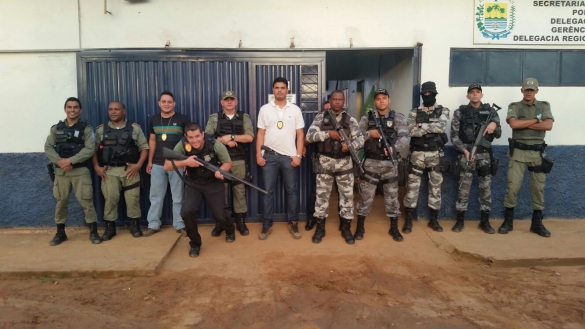   												A operao contou com a participao de efetivo das polcias Civil e Militar.						 (Foto:Ascom Secretaria da Segurana)					